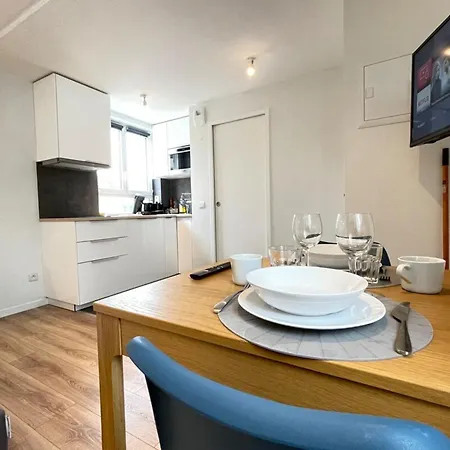 Le Cosy N6 Rer D 700m Netflix Apartamento